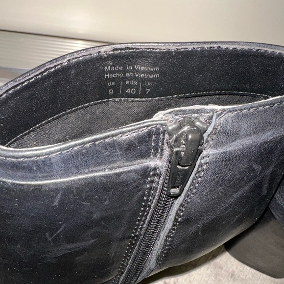 Aldo black leather block heeled pointed toe bootie boots sz 9 - Picture 3 of 6